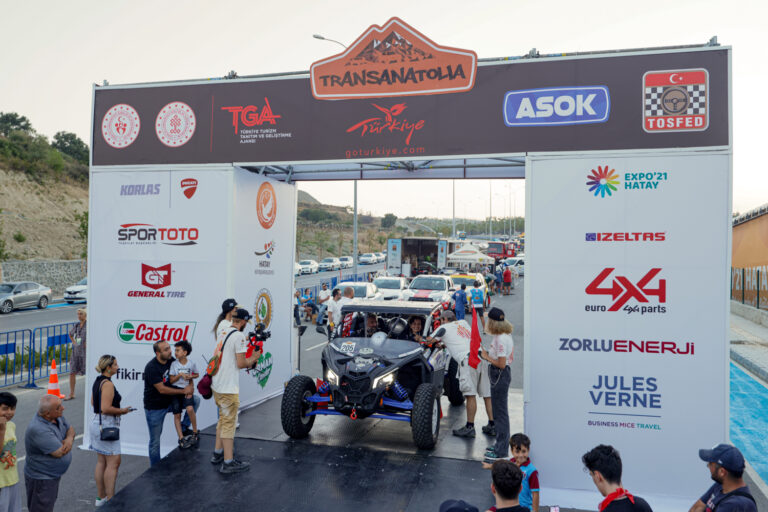 TransAnatolia’nın üçüncü ayağında yarışın 810 km’si geride kaldı