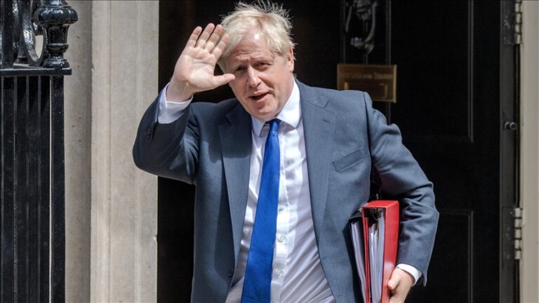Boris gazeteciliğe geri mi dönecek