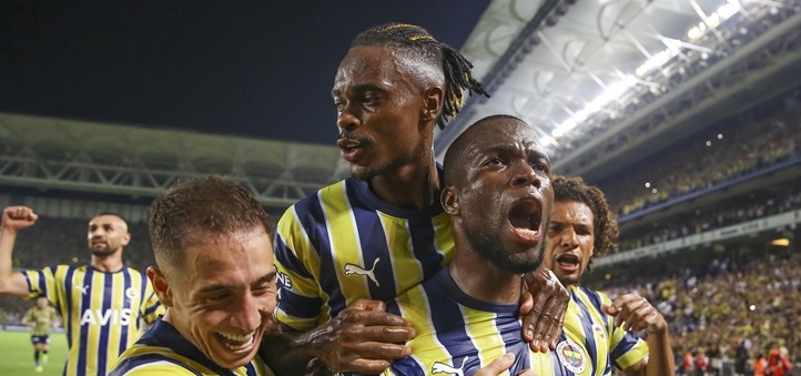Fenerbahçe 311 gün sonra lider