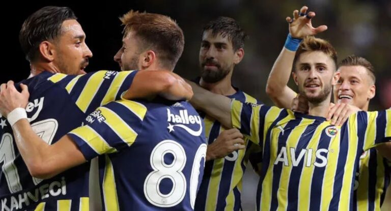 Fenerbahçe Austria Wien’i 4-1 yendi, Kadıköy’de bayramı yaşattı