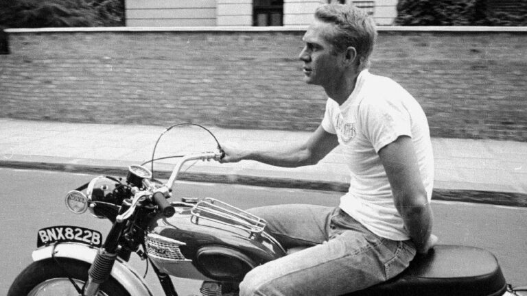 Ünlü aktör Steve McQueen’in motosikleti 3 milyon 300 bin TL’ye satıldı