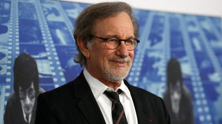 Ünlü yönetmen Steven Spielberg ilk kez bir müzik klibini yönetti