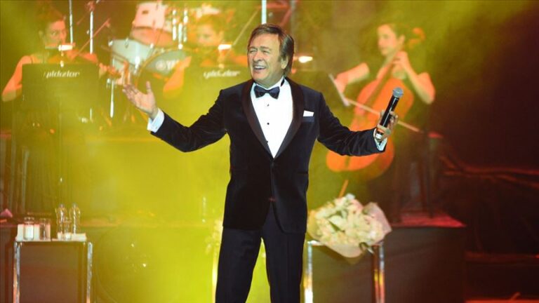 İzmir’de Erol Evgin rüzgarı!