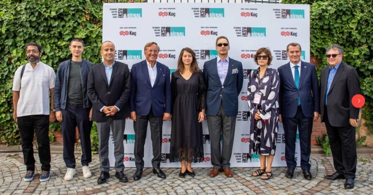 Koç Holding’ten İstanbul Bienali kararı