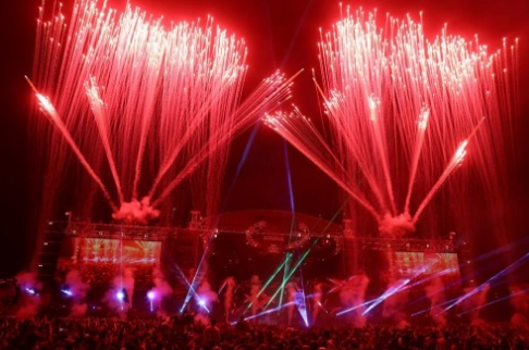 Cizre’de 100 bin kişi müzik festivalinde buluştu