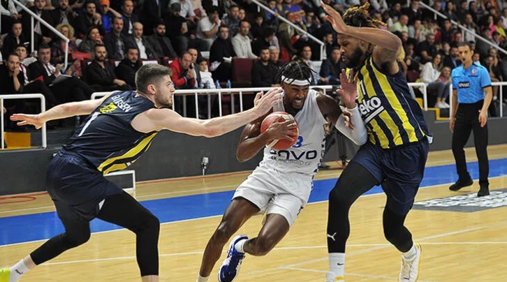 Fenerbahçe Beko, Büyükçekmece’yi devirdi