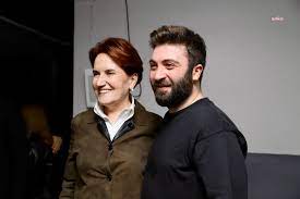 Meral Akşener, Baturay Özdemir’in stand-up gösterisini izledi