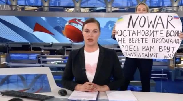 Rusya’dan kaçtığı söylenen Rus spiker Yekaterina Andreyeva, Urfa’da çıktı