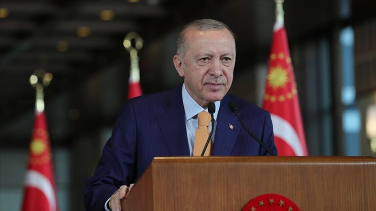 Cumhurbaşkanı Erdoğan’dan saat 20.23’te “Türkiye Yüzyılı” paylaşımı
