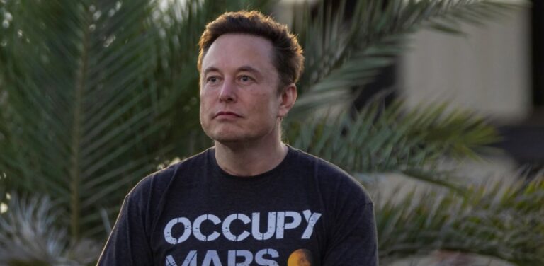 Musk, Twitter’ın askıya alınan hesaplara “af” sunacağını söyledi