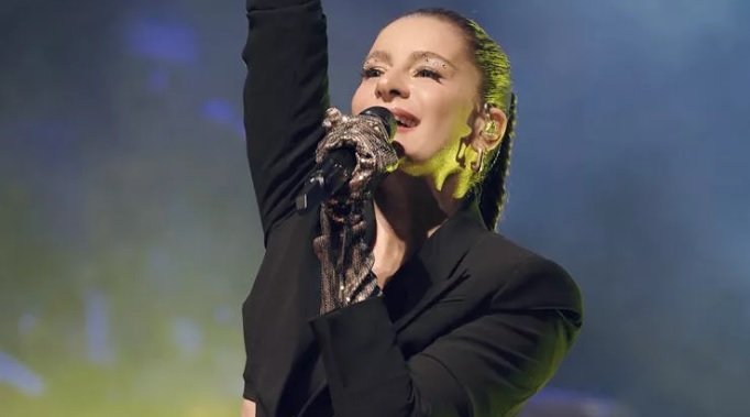 Atiye: Çok güçlü kadınlar olalım!