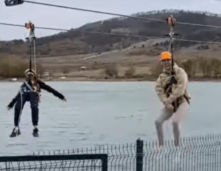Çağla Şıkel, zipline yaptı