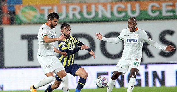 Alanyaspor Fenerbahçe hazırlık maçında gol yağmuru