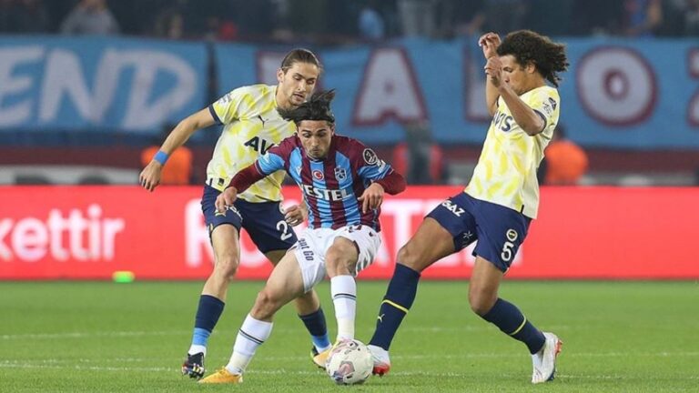 Trabzonspor, Fenerbahçe önünde sahasındaki yenilmezlik serisini sürdürdü
