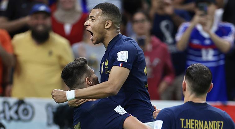 Fransa çeyrek finalde! Lloris ve Giroud’dan rekorlar…