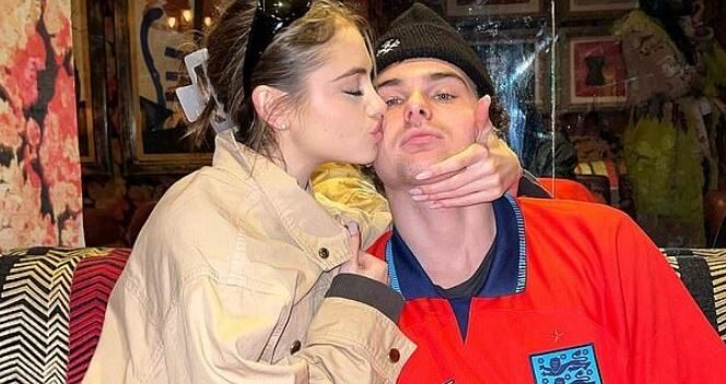 Leni Klum’dan Aris Rachevsky’e yılın son öpücüğü