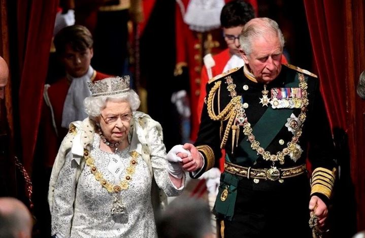 Prens Harry ve Meghan Markle Kral Charles’ın taç giyme törenine katılacak mı?