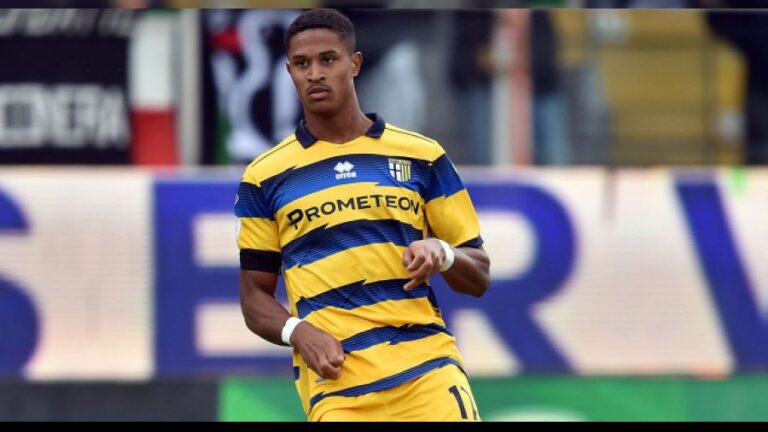 Fenerbahçe Jayden Oosterwolde transferinde mutlu sona ulaştı