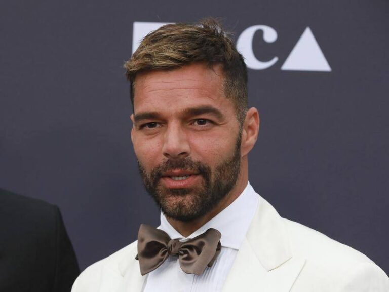 Latin popun kralı Ricky Martin depreme kayıtsız kalamadı! “Görüntüler yüreğimi parçalıyor”
