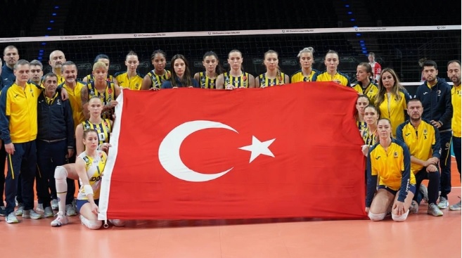 Fenerbahçe Opet, CEV Şampiyonlar Ligi’nde adını play-off turuna yazdırmayı başardı