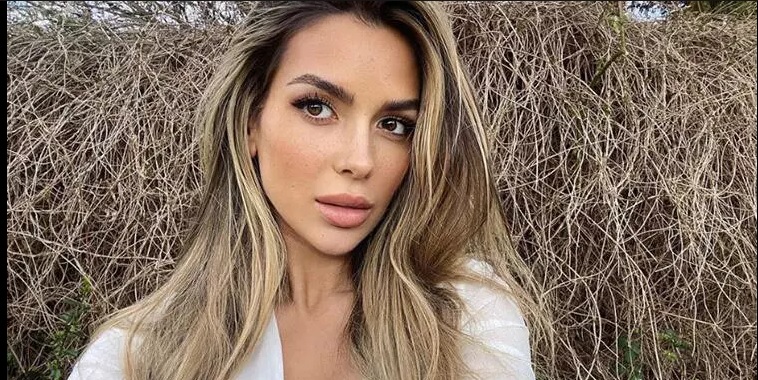 İngiltere’de şöhret olan Türk kızı Ekin Su, ABD’ye açılıyor