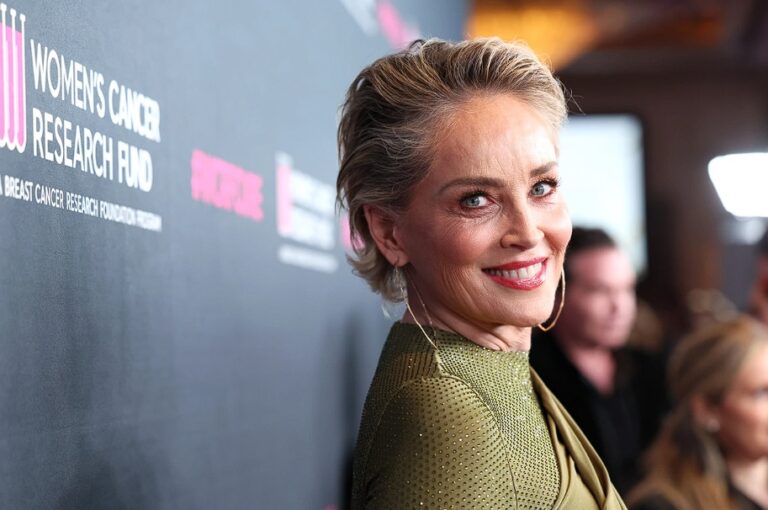 Sharon Stone parasının yarısını batan bankaya yatırmış