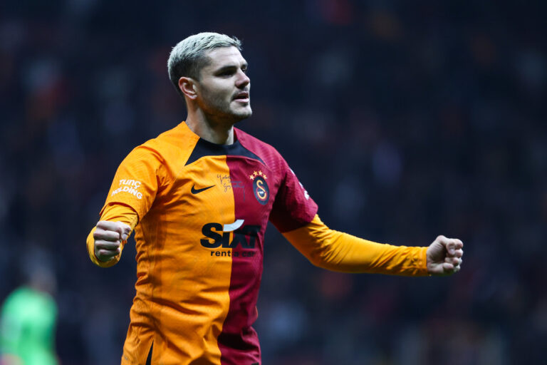 Galatasaray Icardi için PSG ile anlaştı
