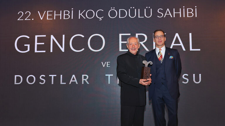 Genco Erkal ve Dostlar Tiyatrosu, 22’nci Vehbi Koç Ödülü’nün sahibi oldu