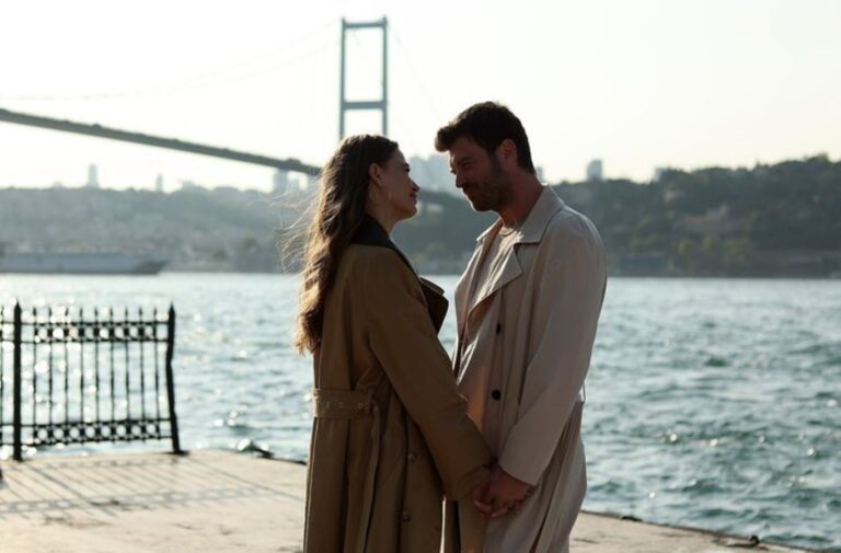 Serenay Sarıkaya düzgün fiziğiyle mest etti