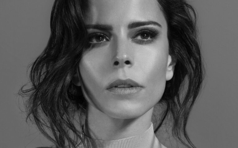 Simge sahnede gözyaşlarına boğuldu