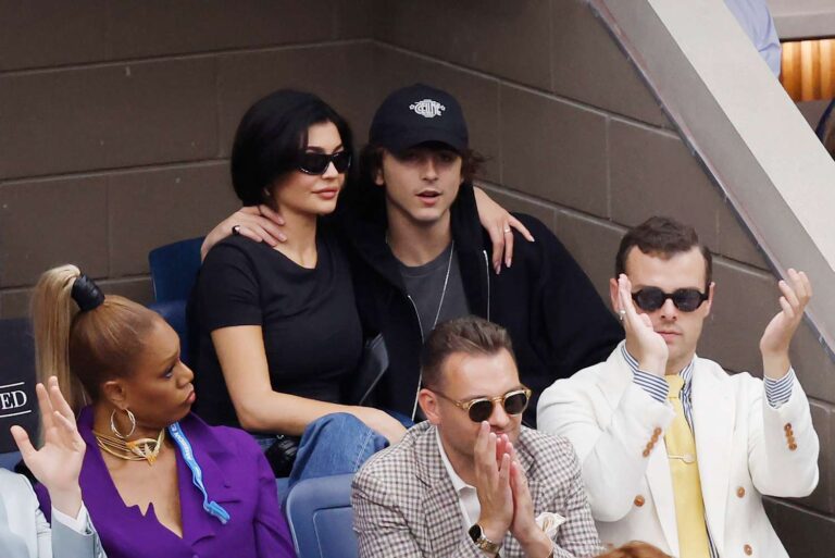 Kylie Jenner ve yeni sevgilisi Timothee Chalamet tenis maçında