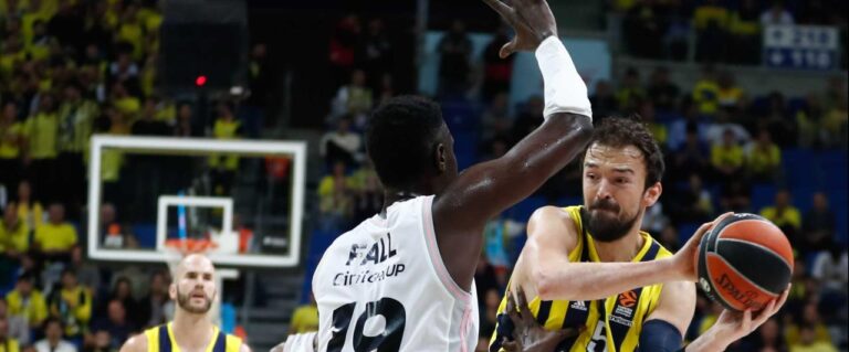 Fenerbahçe Beko’dan müthiş geri dönüş