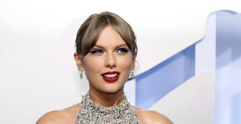 Taylor Swift’in Mısır Kutusu Satışa Çıktı