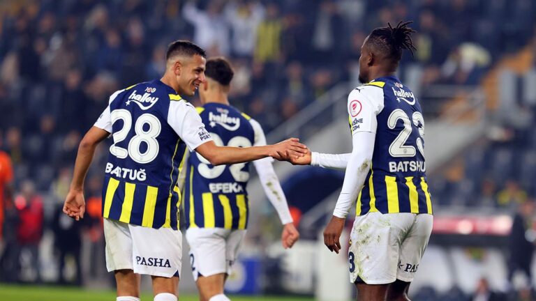 Fenerbahçe güle oynaya son 16 turunda. Batshuayi ve Lincoln şov yaptı