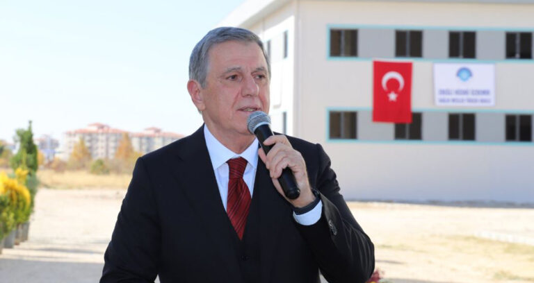 AK Parti’den Bakırköy Belediye Başkan adayı oldu: Ben İstanbul doktoruyum. Ali Talip Özdemir kimdir?