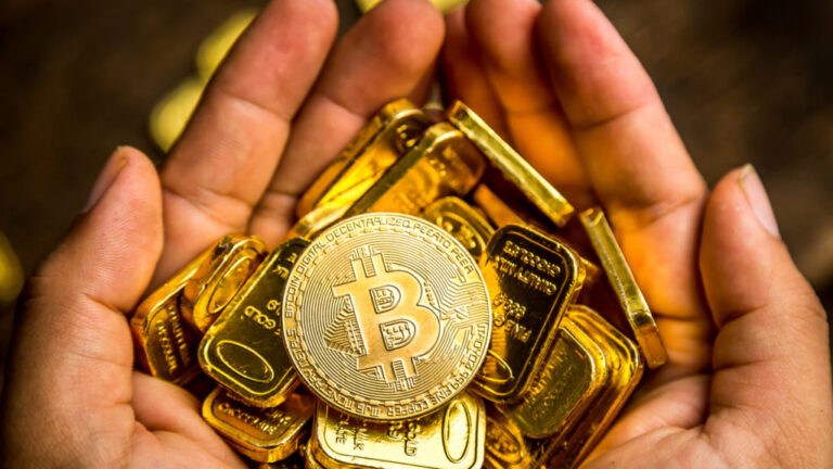 Altın ve Bitcoin yıla rekorla başladı