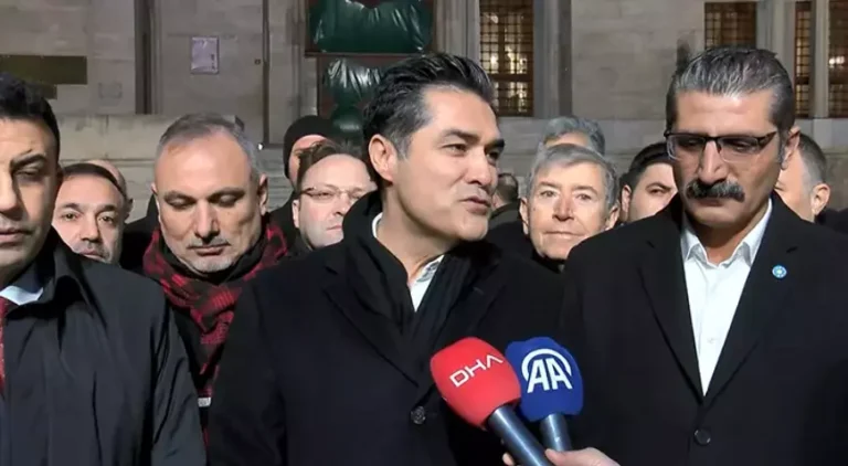 CHP ile İYİ Parti arasında afiş krizi