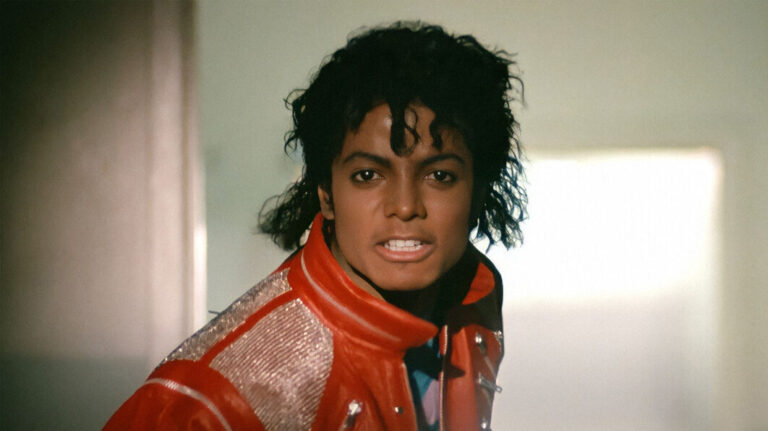 Michael Jackson, ölümünden sonra da para basmaya devam ediyor