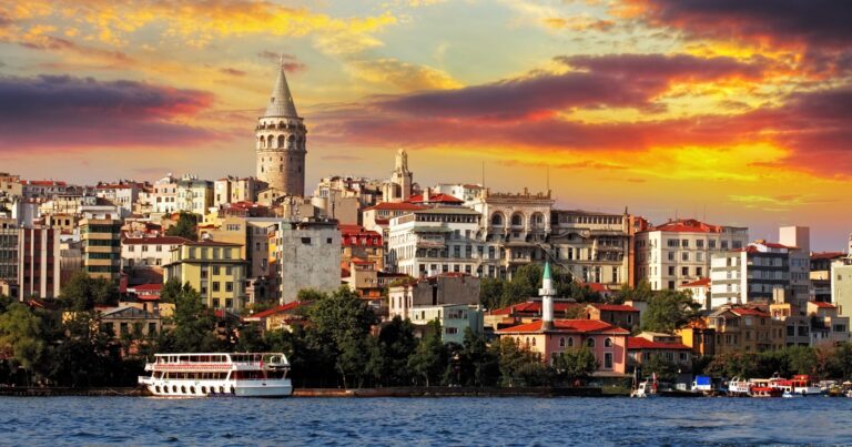 İstanbul’un nüfusu 252 bin kişi azaldı