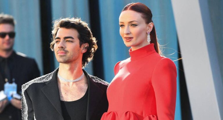 Büyük aşkla başladı dört yılda bitti