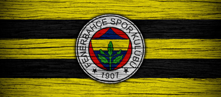Fenerbahçe Beko ezeli rakibinin yıldızını bedavaya ikna etti