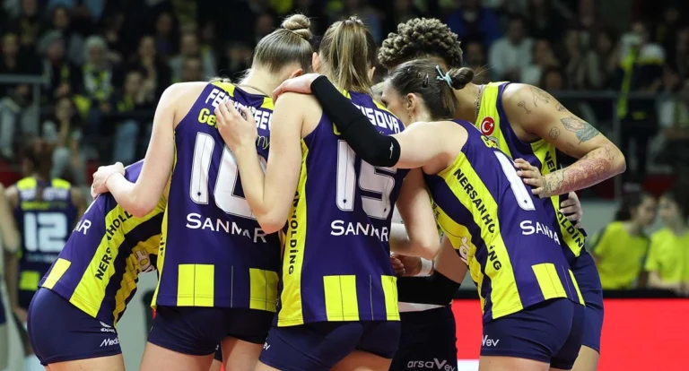 Fenerbahçe Opet finalin kapısından döndü