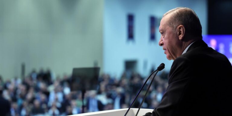 Ramazan Bayramı tatili 9 gün oldu. Erdoğan’dan idari izin açıklaması