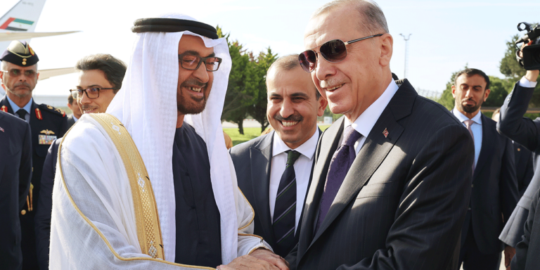Al Nahyan ile görüşen Erdoğan’dan Türkiye daveti