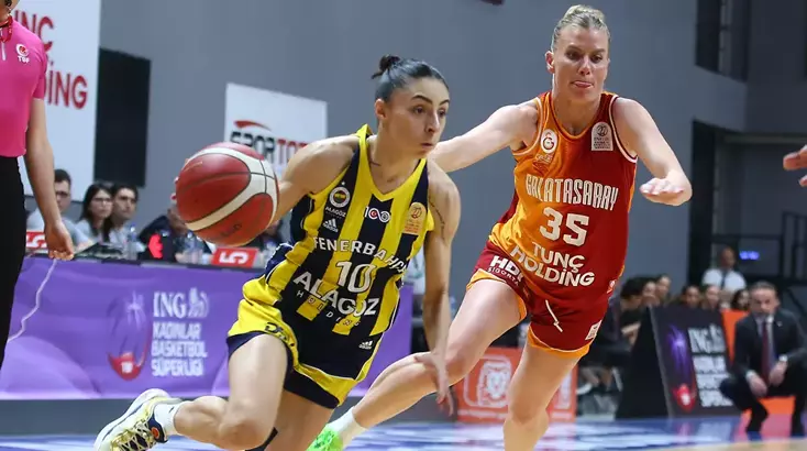 Fenerbahçe Galatasaray’ı eleyip finale yükseldi