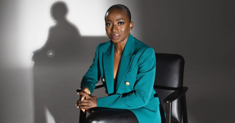 55 saat röportaj yaptı rekor kırdı