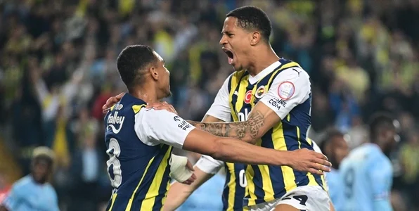 Fenerbahçe Adana Demirspor engelini dört golle geçti