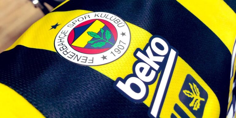 Fenerbahçe Beko Euroleague’de play-off’a kalmayı garantiledi