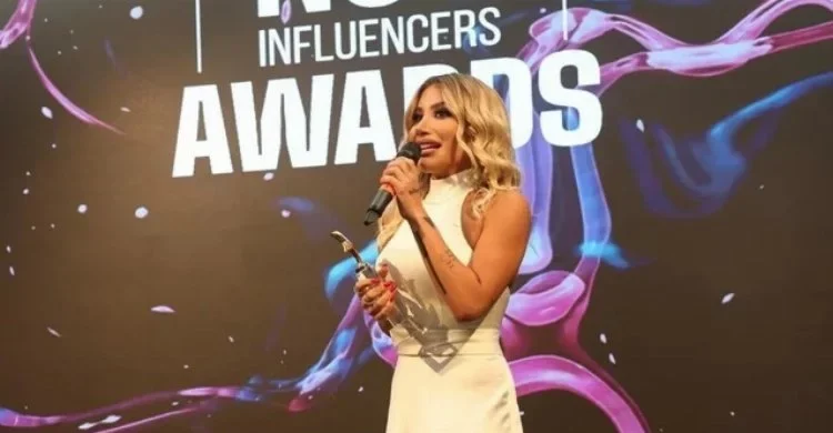 Deli gibi İnci Taneleri izliyorum