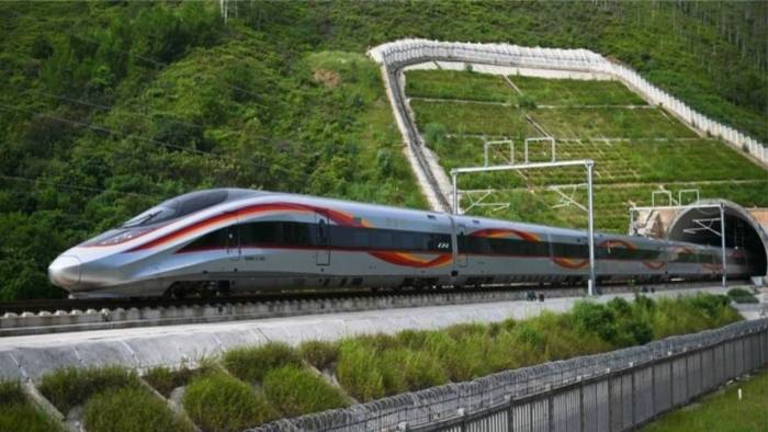 Uçaktan daha hızlı trenler geliyor